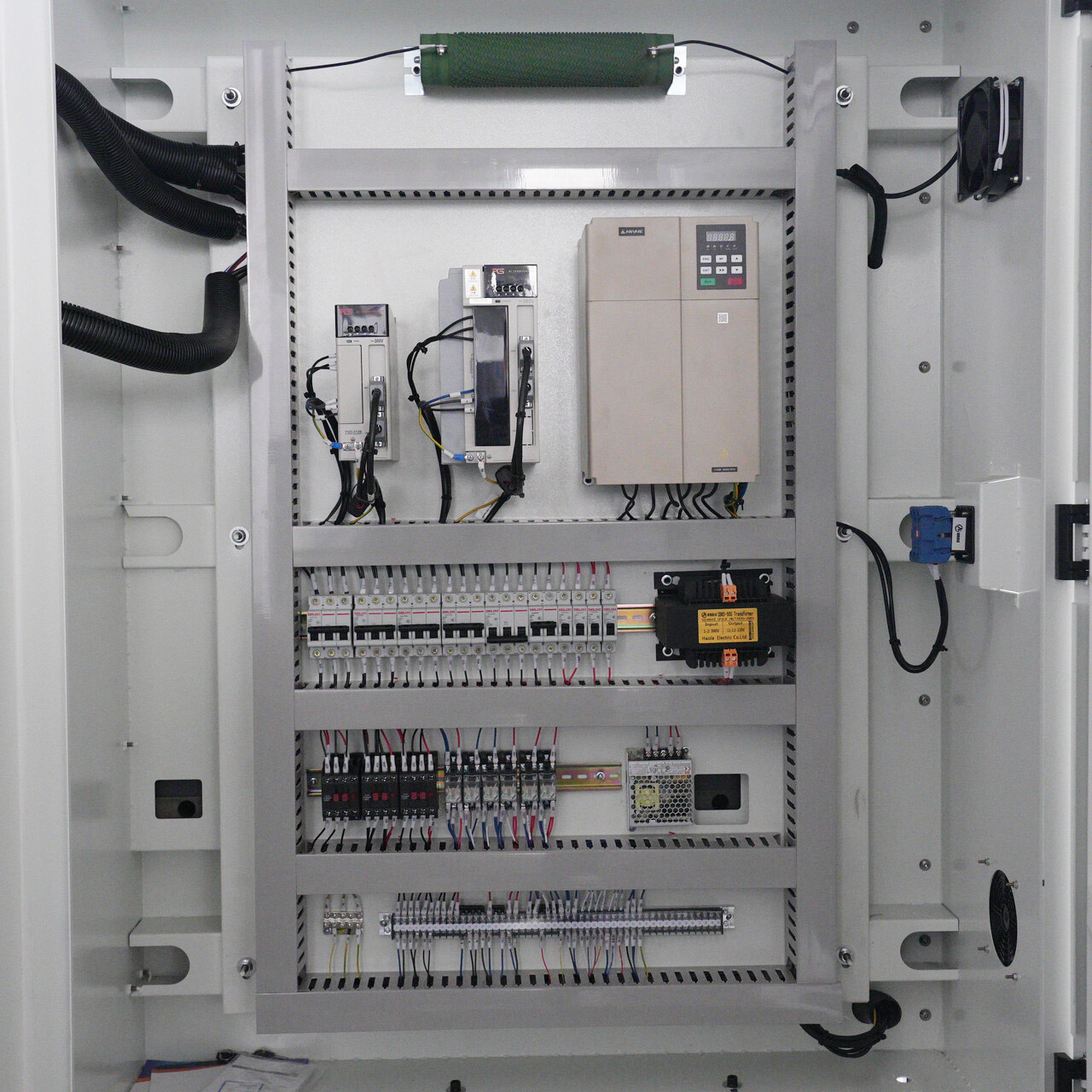 feature image 4