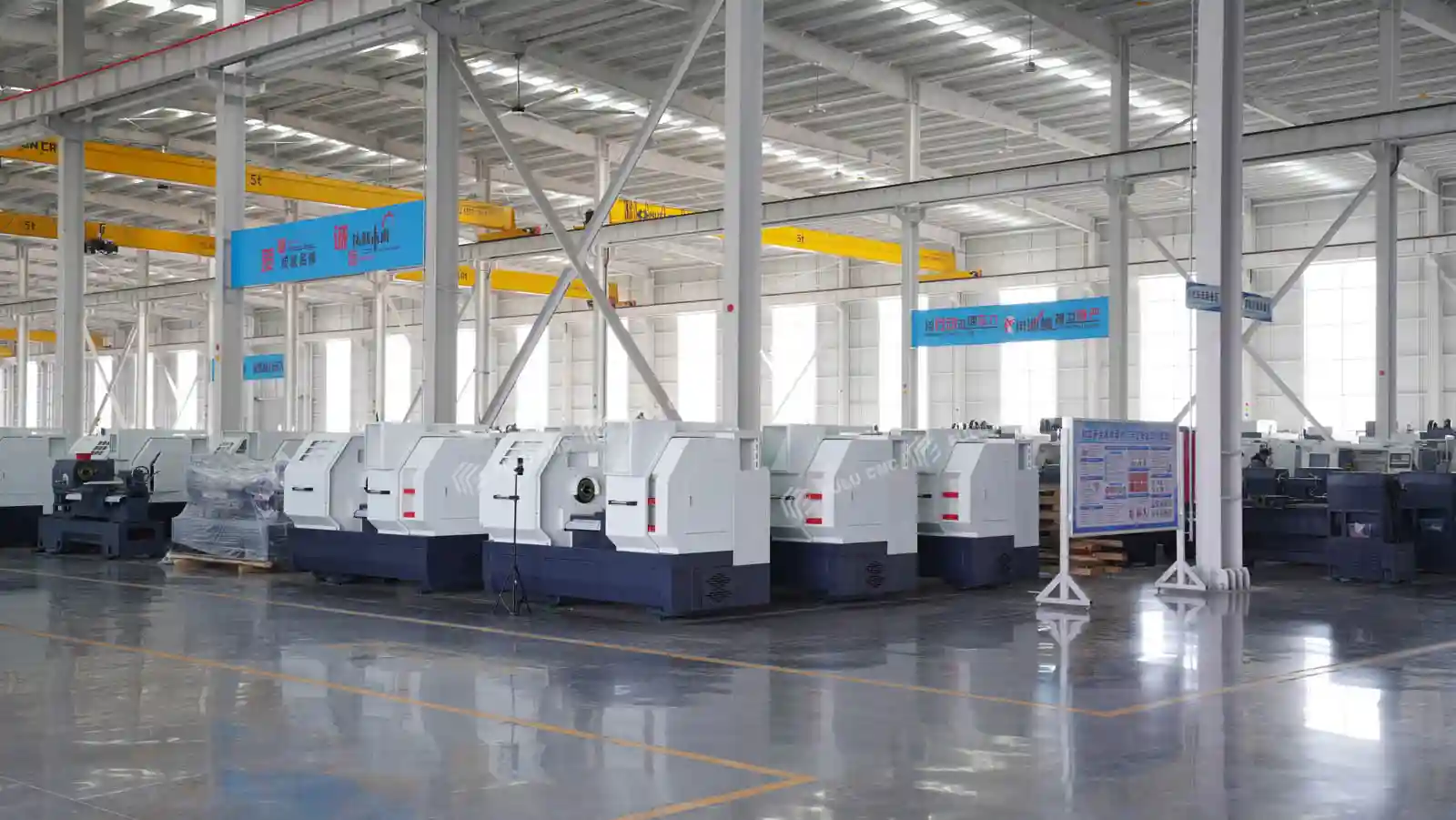 cnc lathe manufacturing workshop at fulu cnc factory