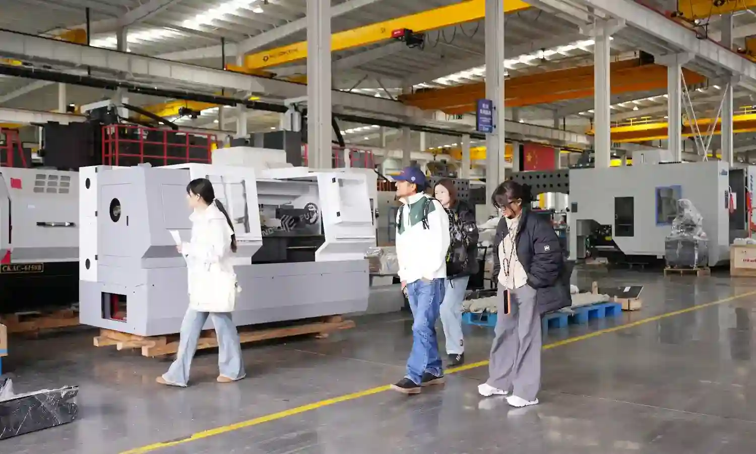 overseas customer visiting cnc machine factory