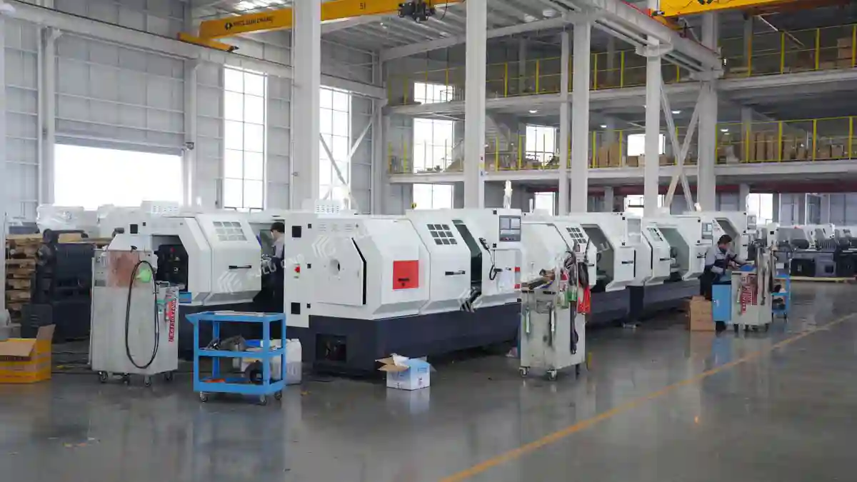 peru customer visit slant bed cnc lathe factory